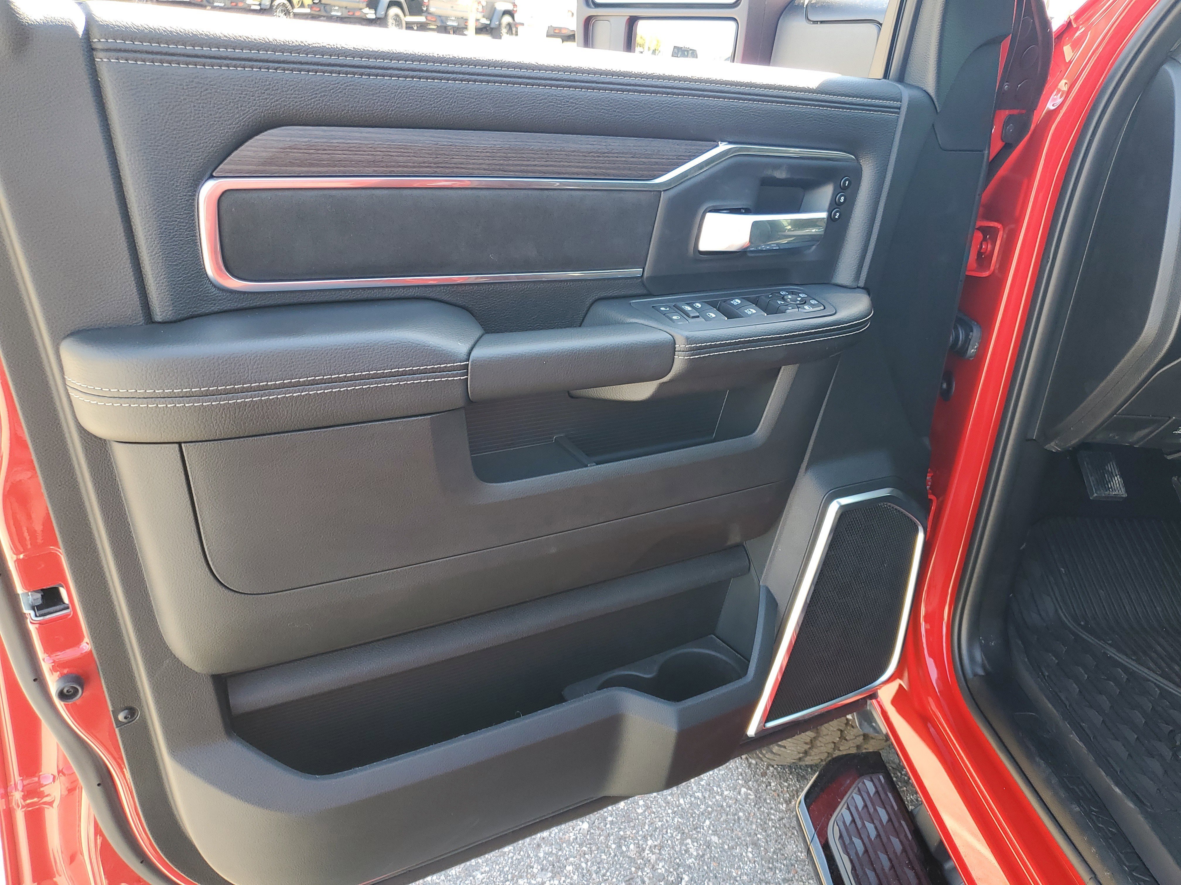 2026 RAM 2500 Laramie - Photo 12