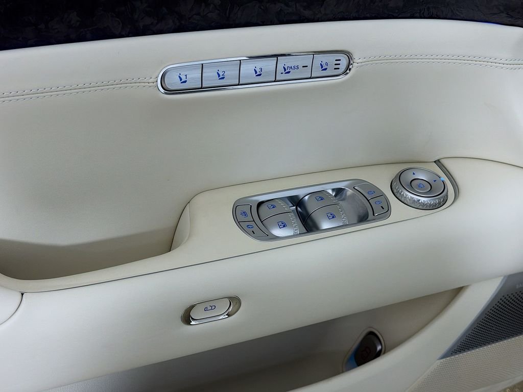 Used 2025 Uyuni White Genesis 3.5T E-SC MHEV image 18