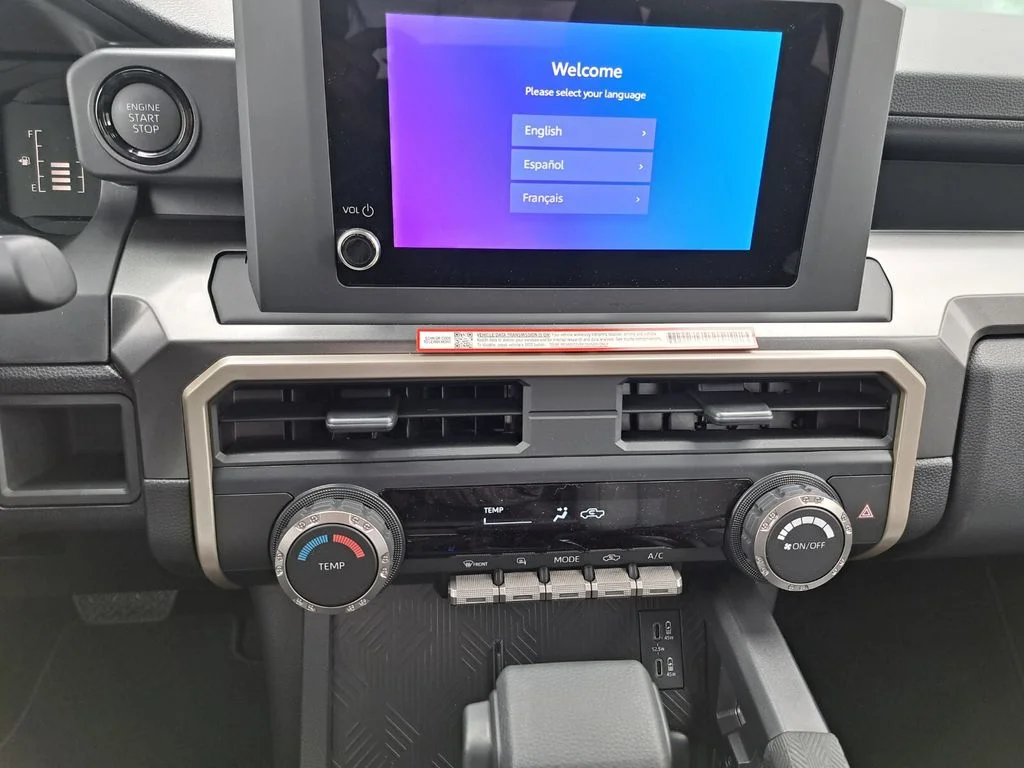 2026 Toyota Tacoma SR5 - Photo 18