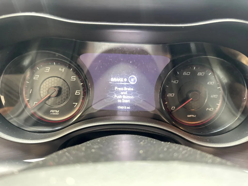 Used 2018 Gray Dodge SXT image 59