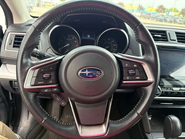 Used 2019 Black Subaru 2.5i Premium image 9