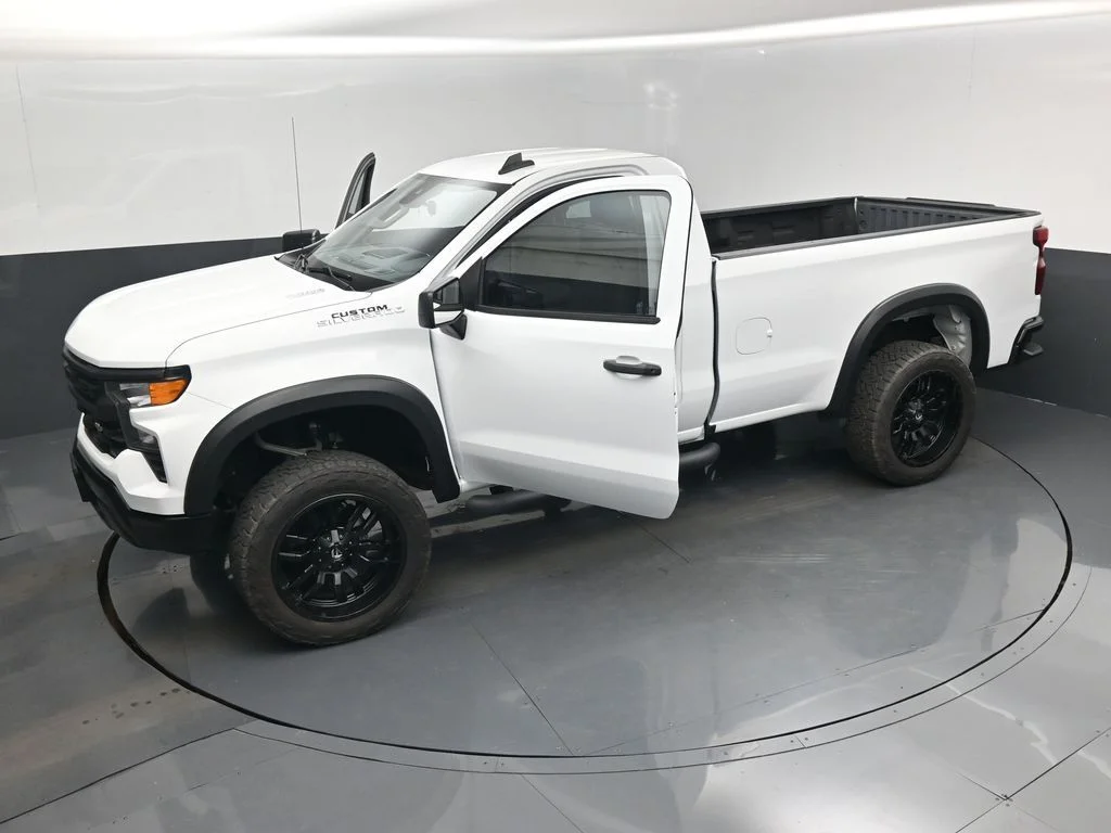 Used 2024 White Chevrolet WT image 20