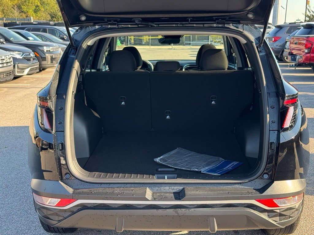 Certified Used 2022 Black Hyundai SEL image 14