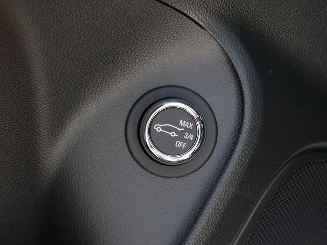 Used 2025 White Buick Sport Touring image 16