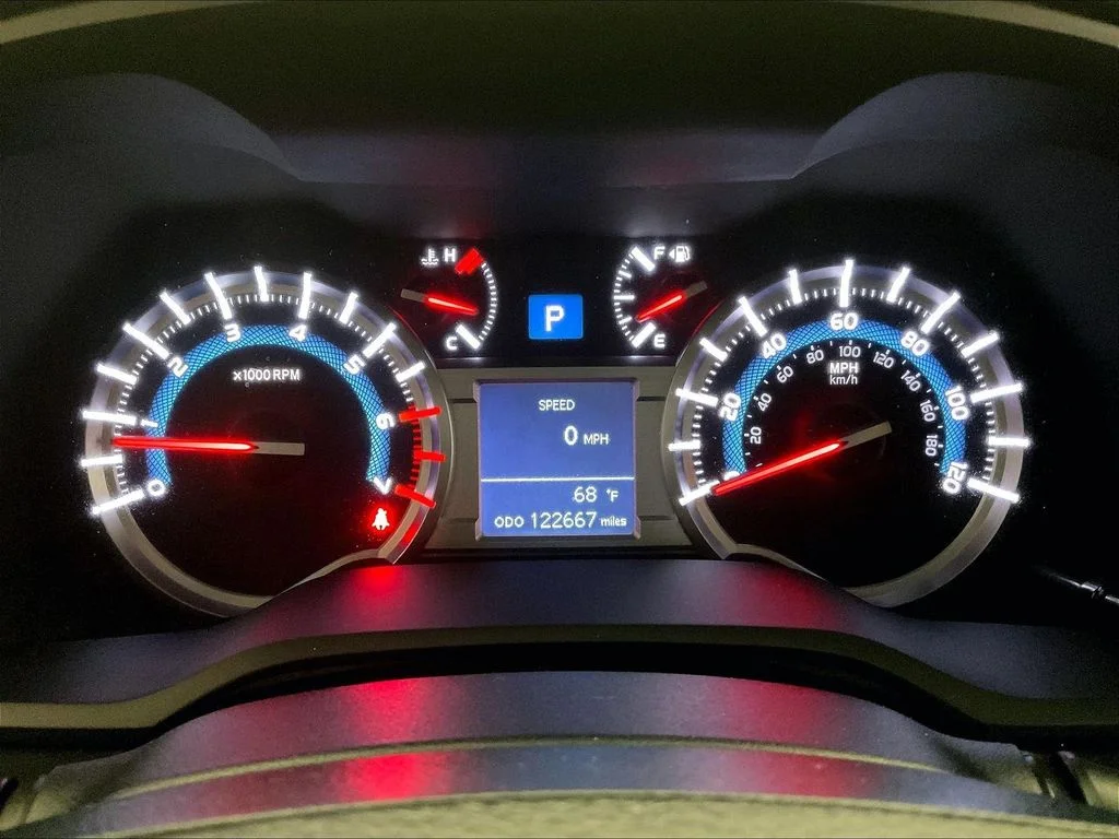 Used 2015 Black Toyota Limited image 24