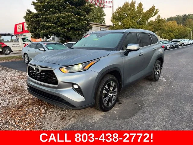 Used 2023 Gray Toyota XLE image 36