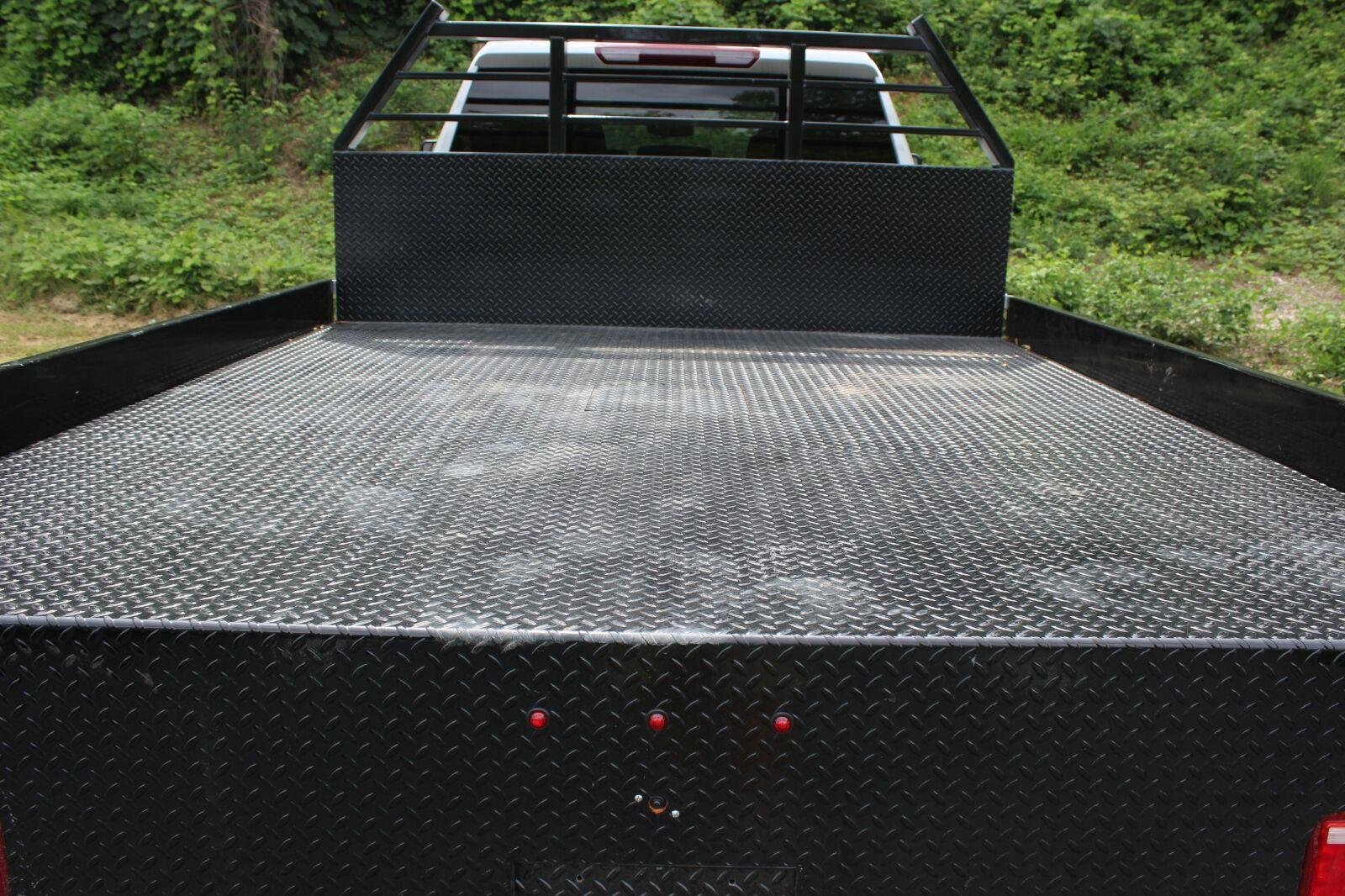 New 2026 Summit White GMC Pro image 6