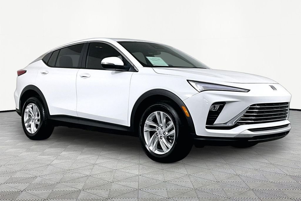 Used 2024 White Buick Preferred image 3