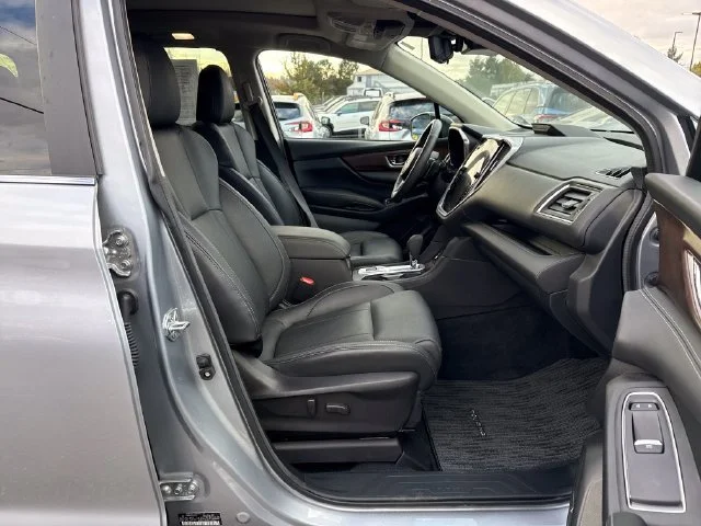 Used 2025 Ice Silver Metallic Subaru Touring image 9