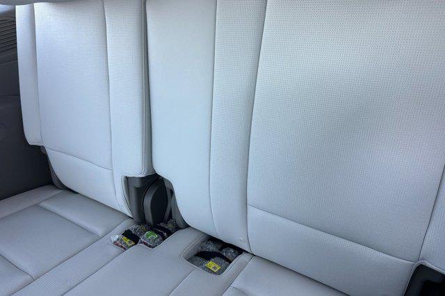 New 2026 Creamy White Pearl Hyundai Limited image 15