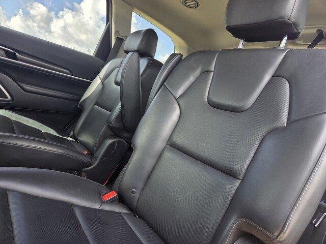 Used 2025 Dark Moss Kia S image 28