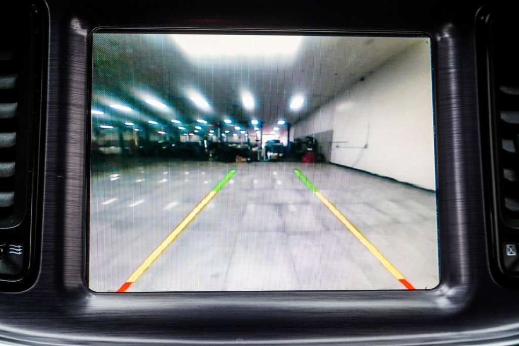 Used 2015 Black Dodge R/T Scat Pack image 27