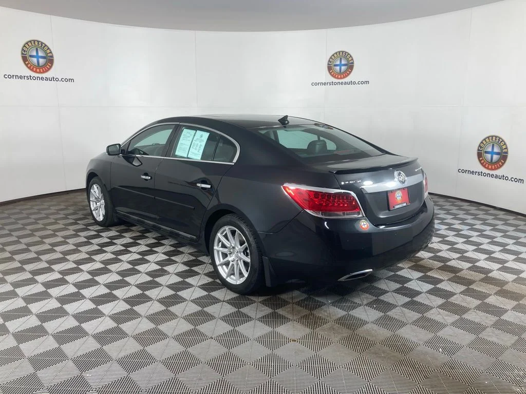 Used 2013 Black Buick Touring Group image 21