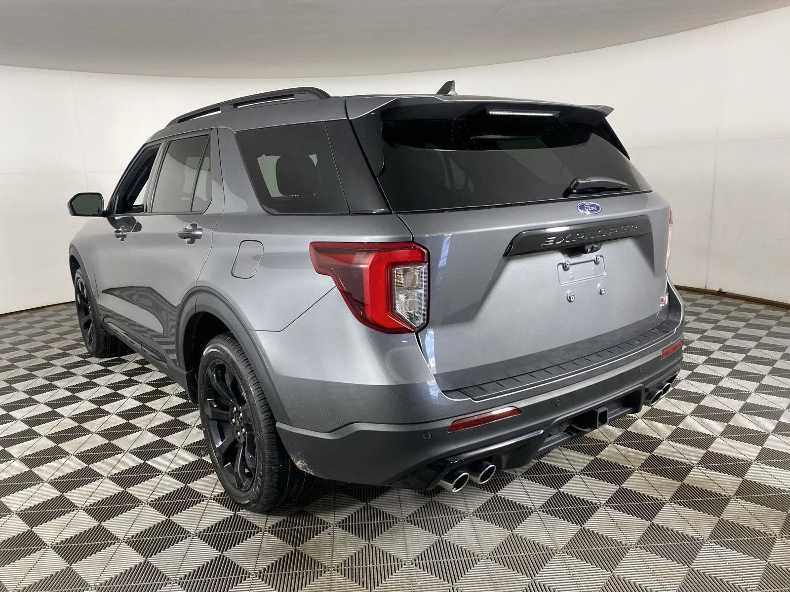 Used 2024 Carbonized Gray Ford  image 8