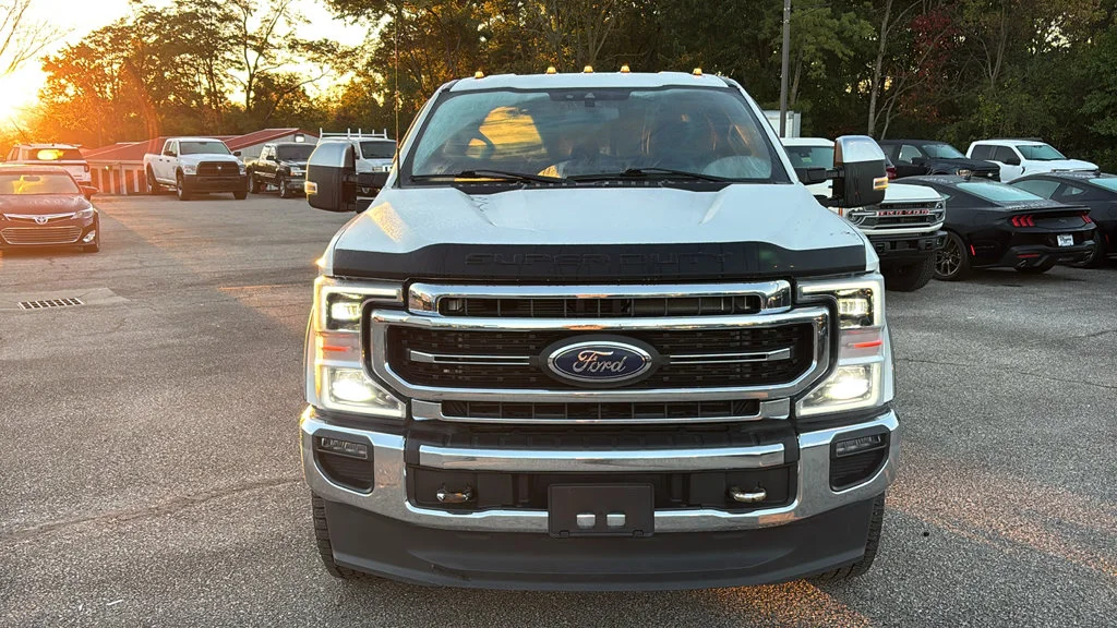 Used 2022 White Ford Lariat image 6