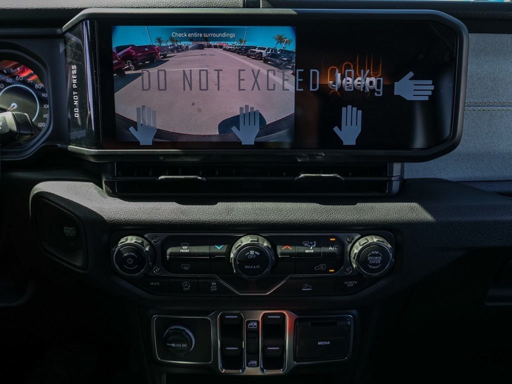 New 2026 Black Clear-Coat Exterior Paint Jeep Sport S image 29