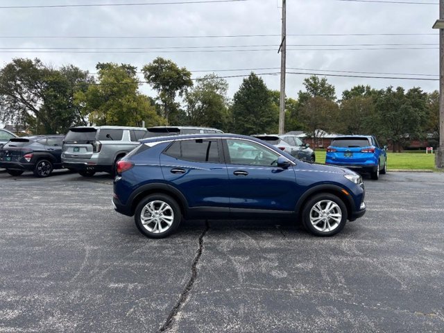 Used 2023 SAPPHIRE METALLIC Buick Preferred image 6