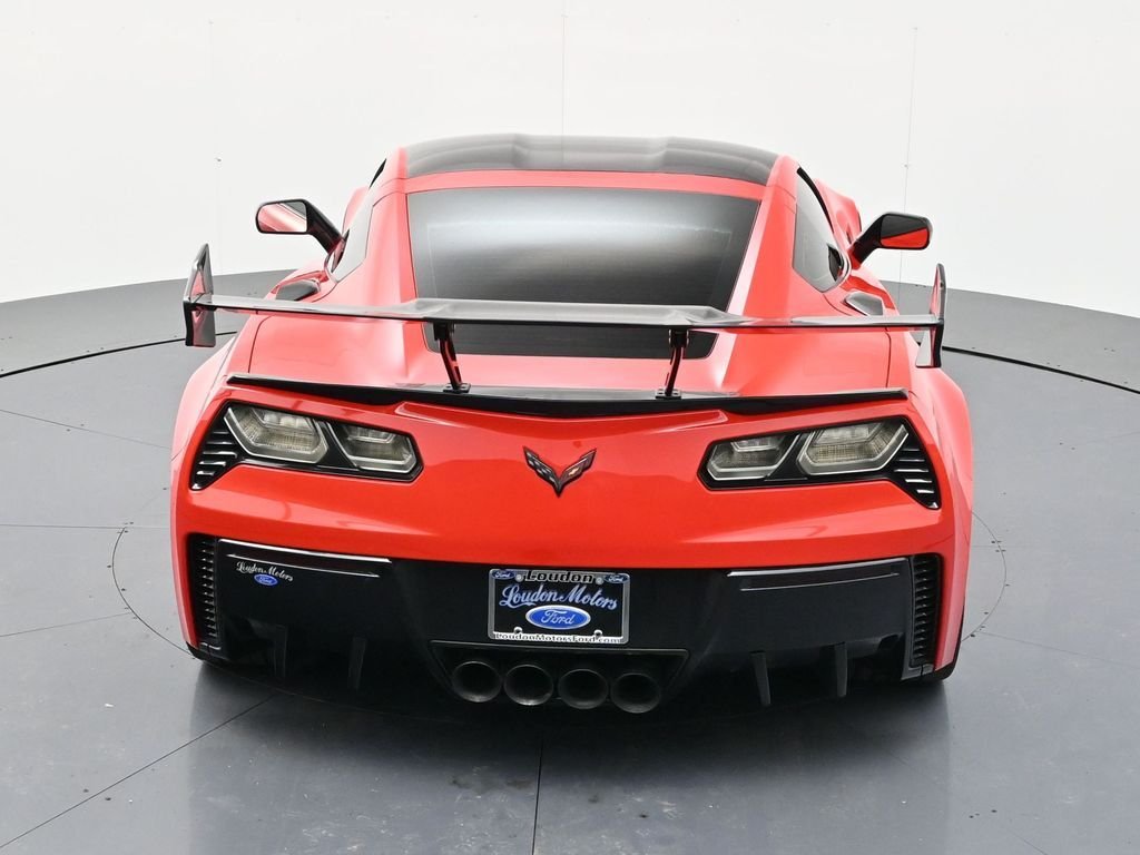 Used 2015 Torch Red Chevrolet Z06 image 36