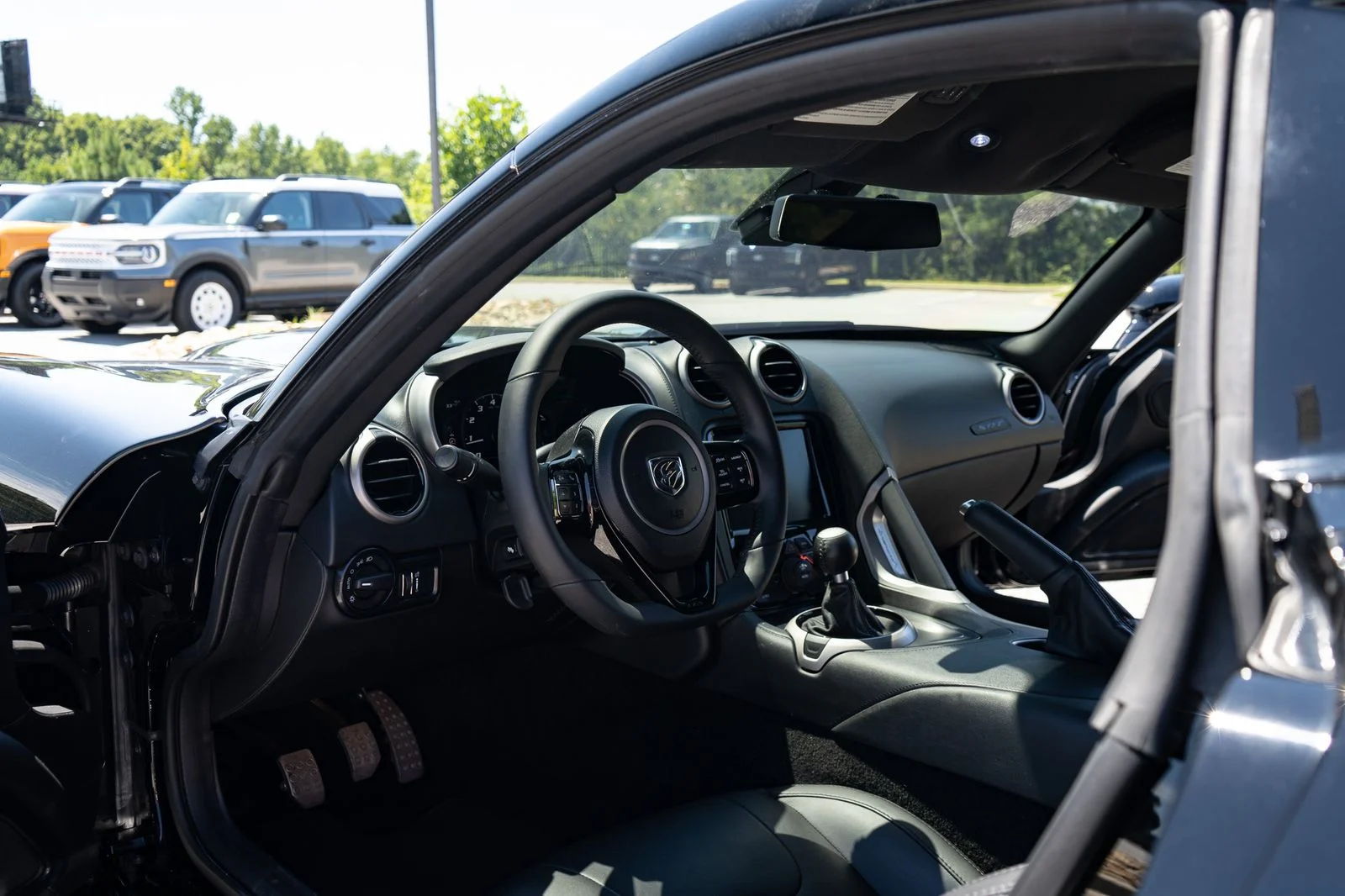 Used 2014 Black Dodge SRT image 35