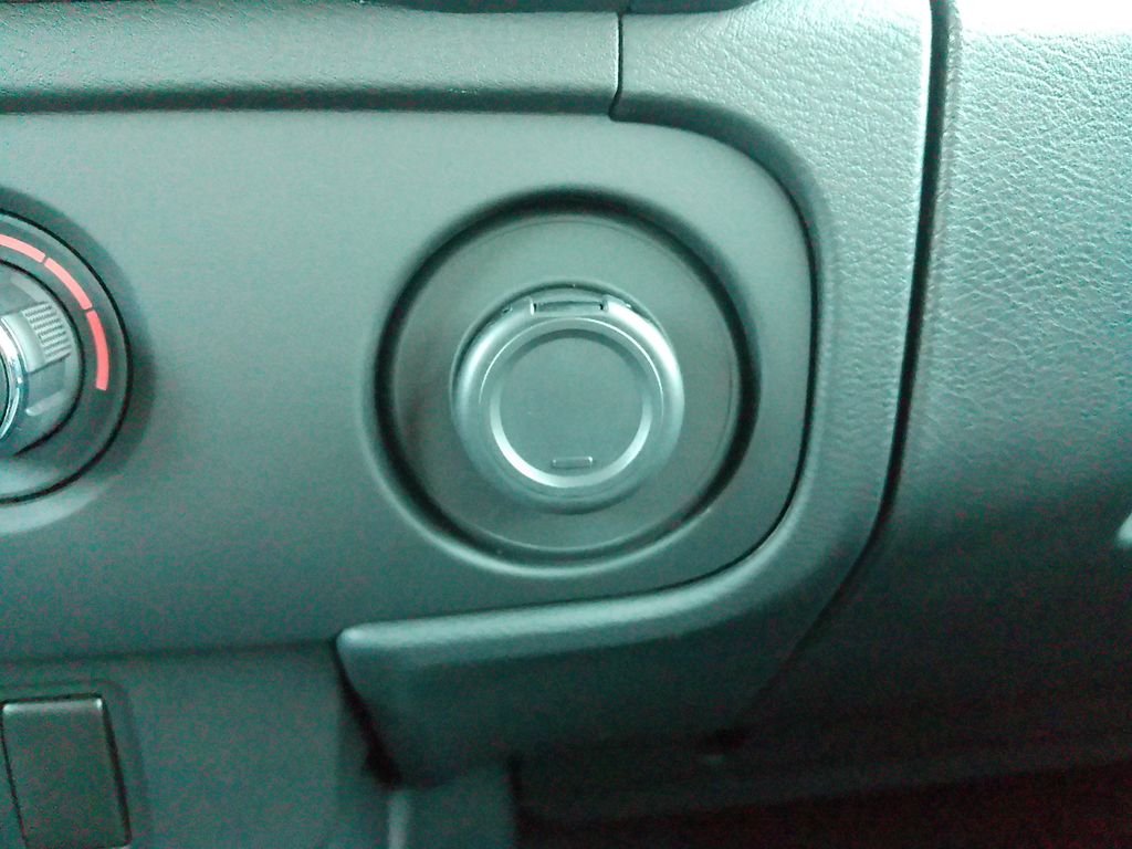 2026 Nissan Frontier SV - Photo 33