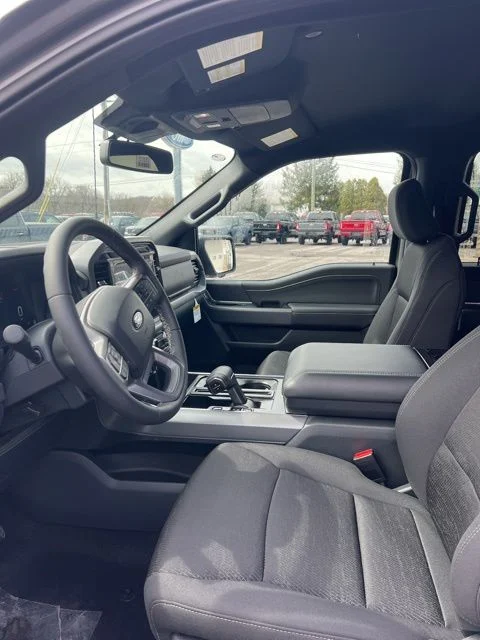 Used 2026 Gray Ford XLT image 30