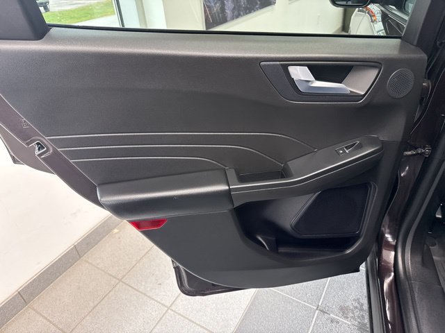 Used 2023 Cinnabar Red Metallic Ford  image 15