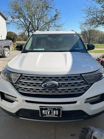 Used 2022 White Ford Limited image 2