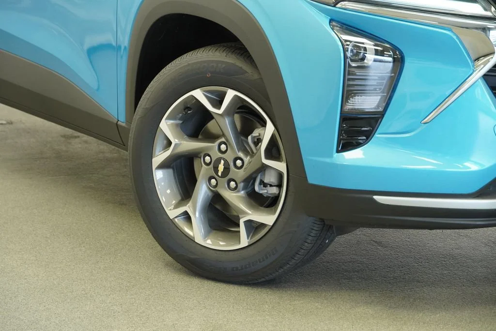 New 2026 Marina Blue Metallic Chevrolet LT image 31