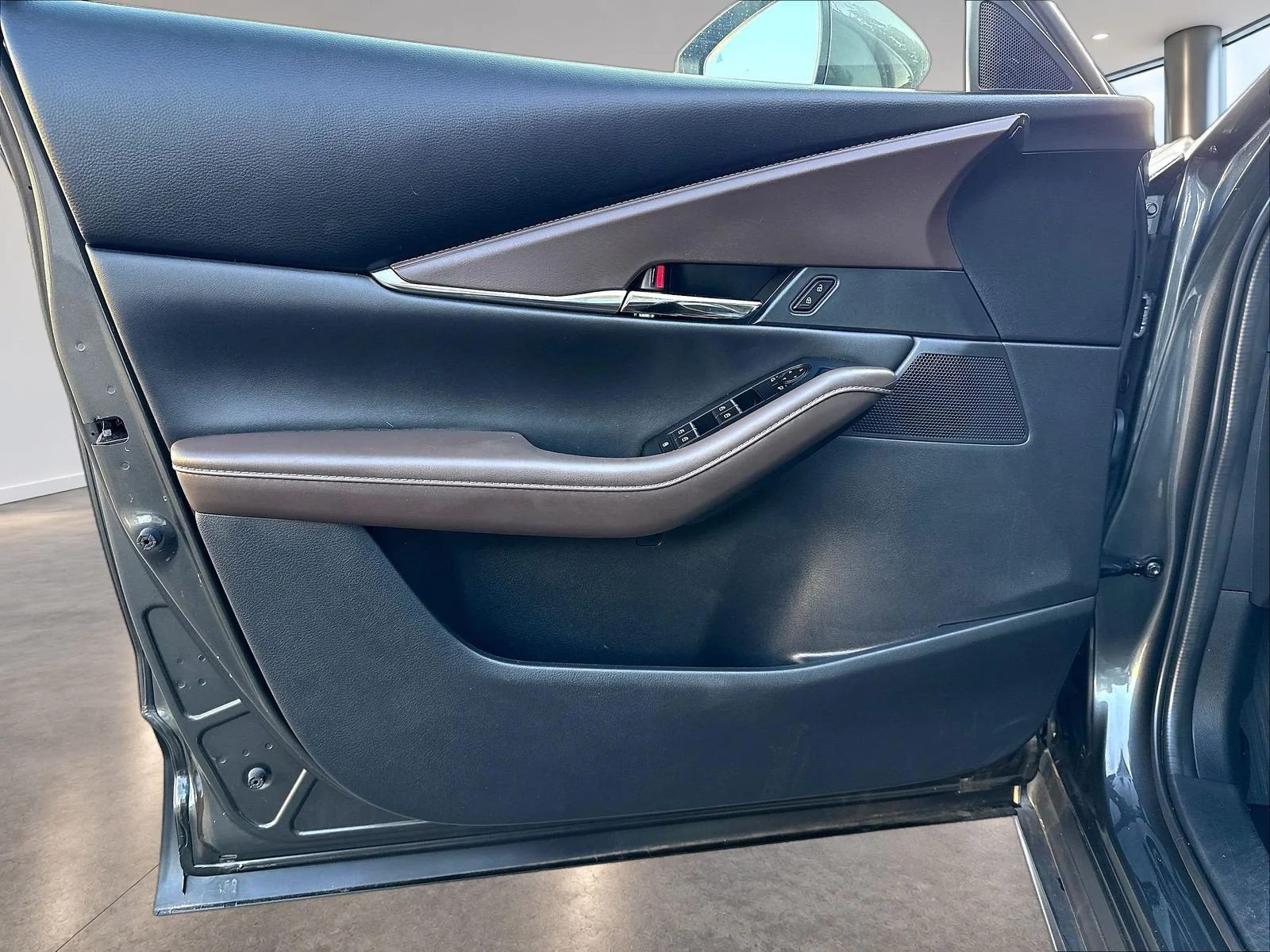 Used 2022 Machine Gray Mazda 2.5 S Premium Package image 22
