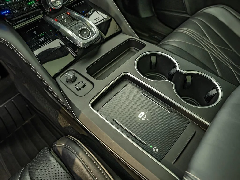 Certified Used 2025 Majestic Black Pearl Acura Advance Package image 29