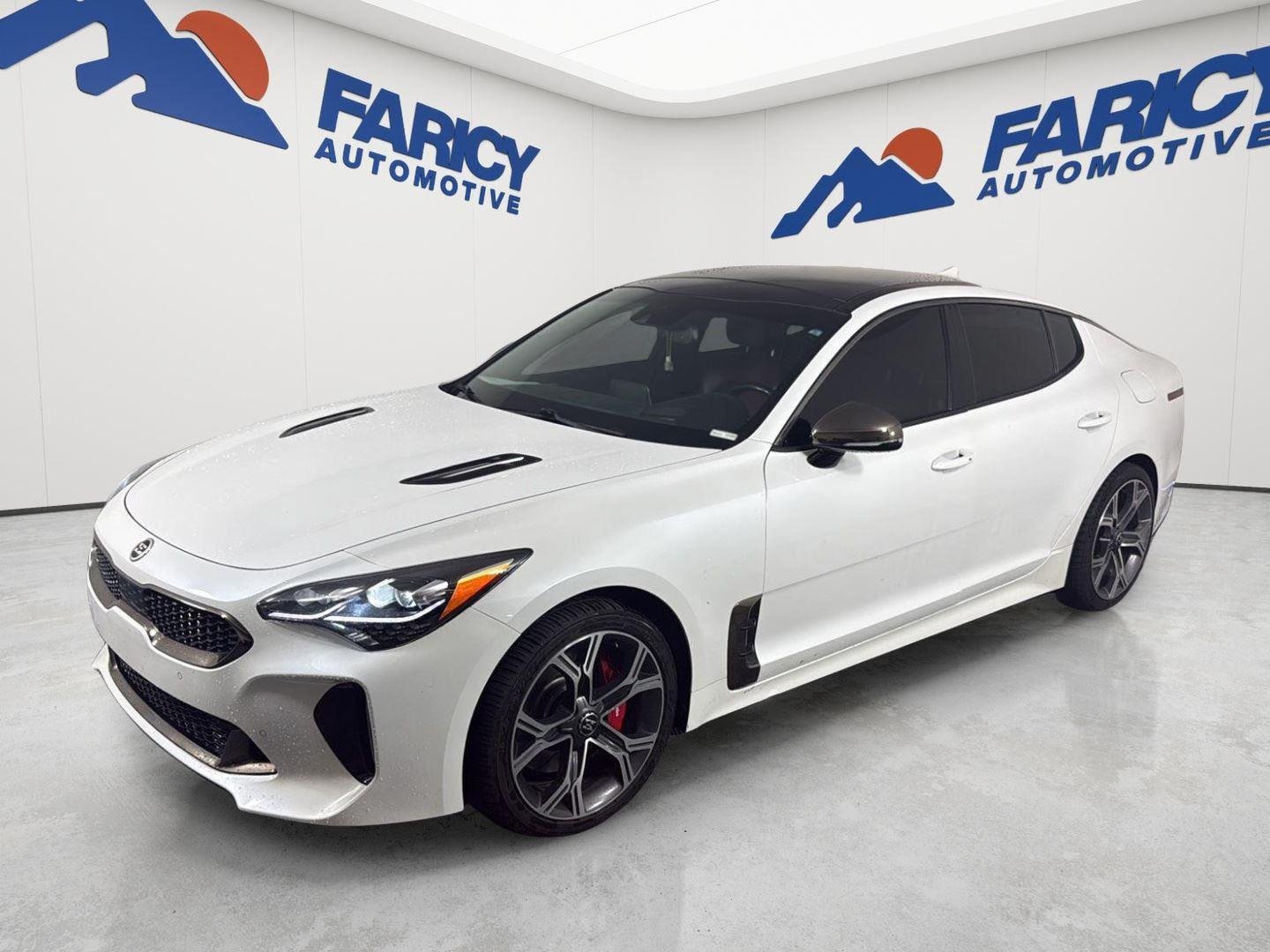 Used 2018 Snow White Pearl Kia GT2 image 1
