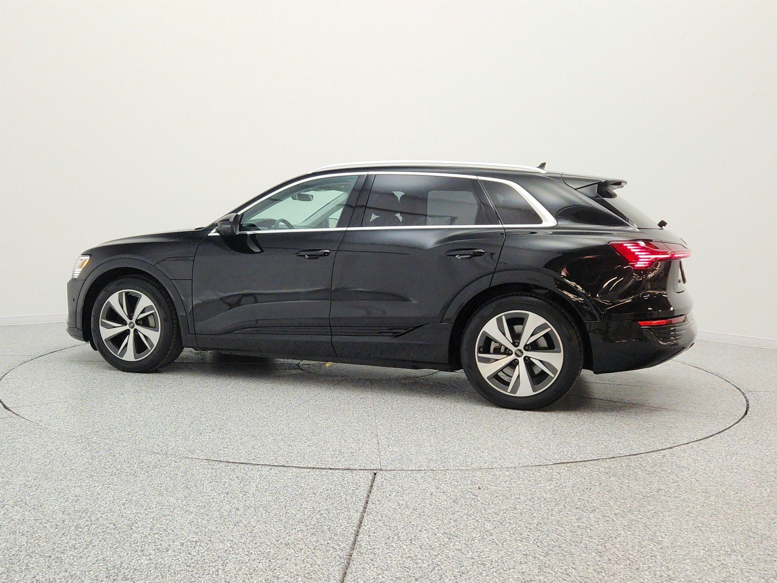 Used 2024 Mythos Black Metallic Audi Premium Plus image 8