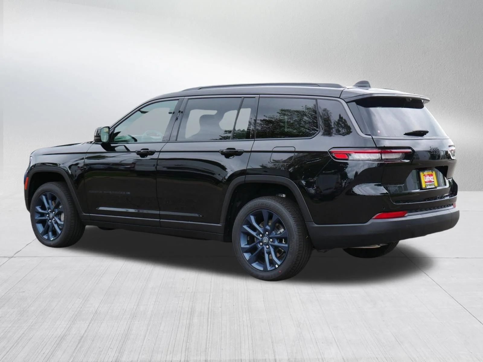 New 2026 Diamond Black Crystal Pearl-Coat Exterior Paint Jeep 85th Anniversary Edition image 5