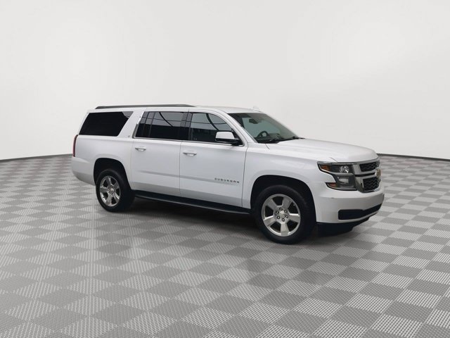 Used 2020 Summit White Chevrolet LT image 40