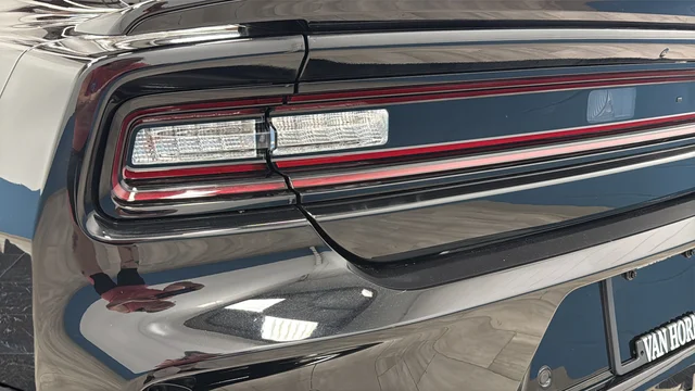 Used 2025 Diamond Black Dodge R/T Scat Pack image 38