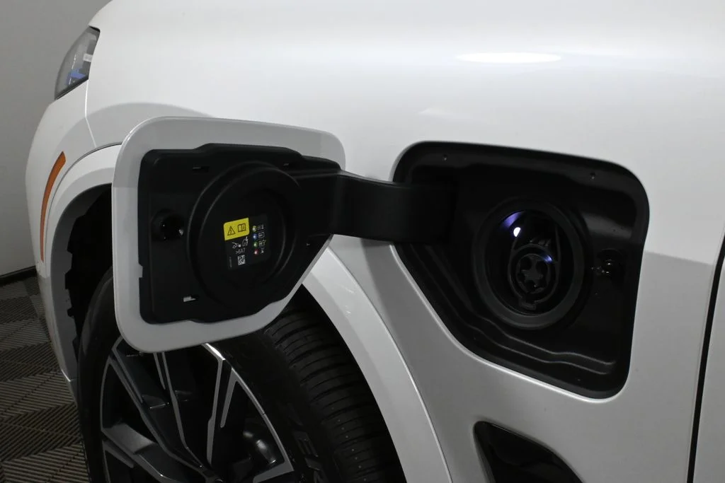 Used 2026 White BMW xDrive50e image 15