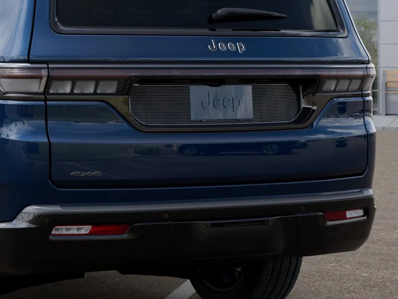 New 2026 Fathom Blue Pearl-Coat Exterior Paint (Late Availability) Jeep Limited Reserve Black image 39