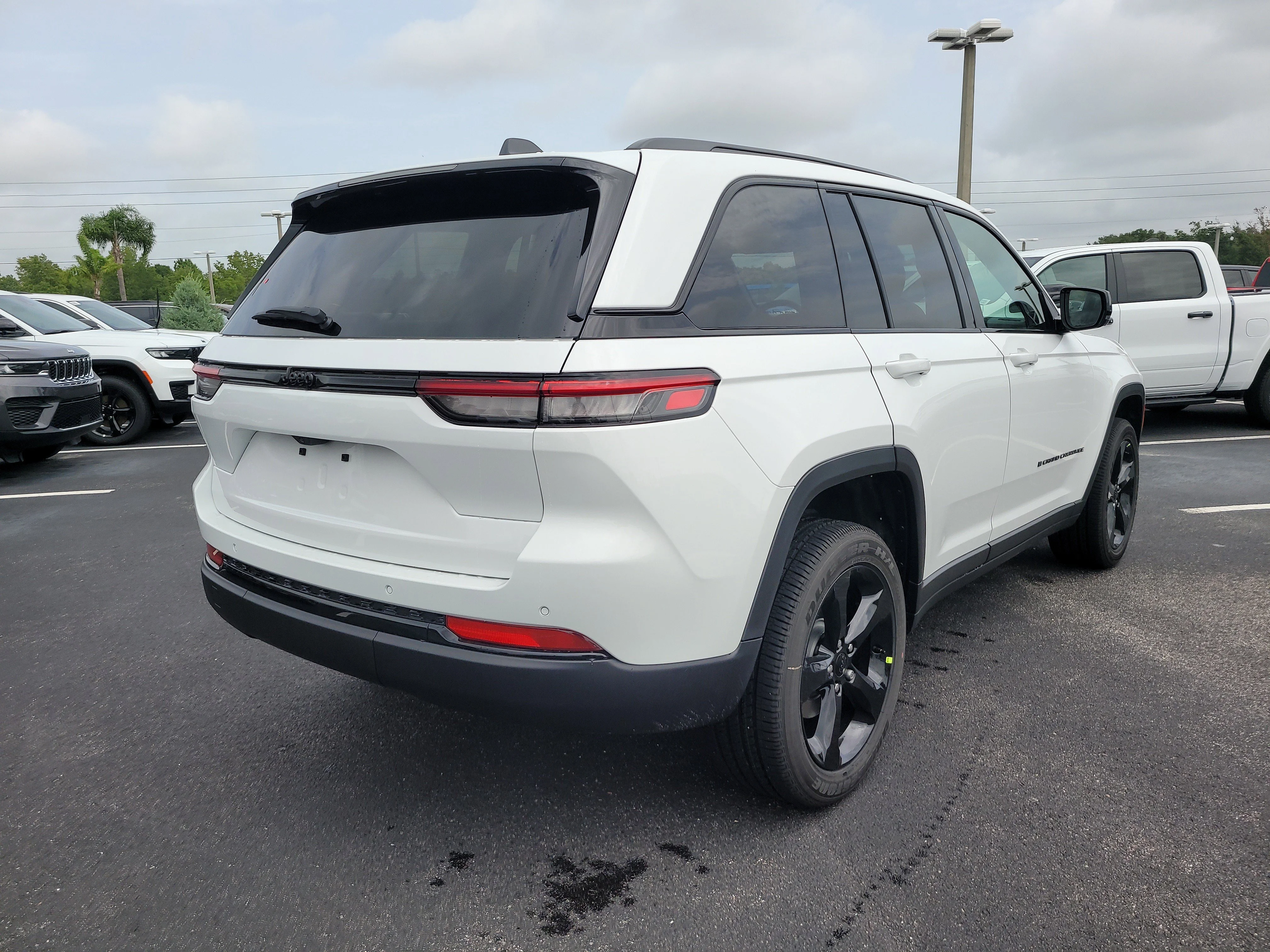 New 2025  Jeep Altitude X image 6
