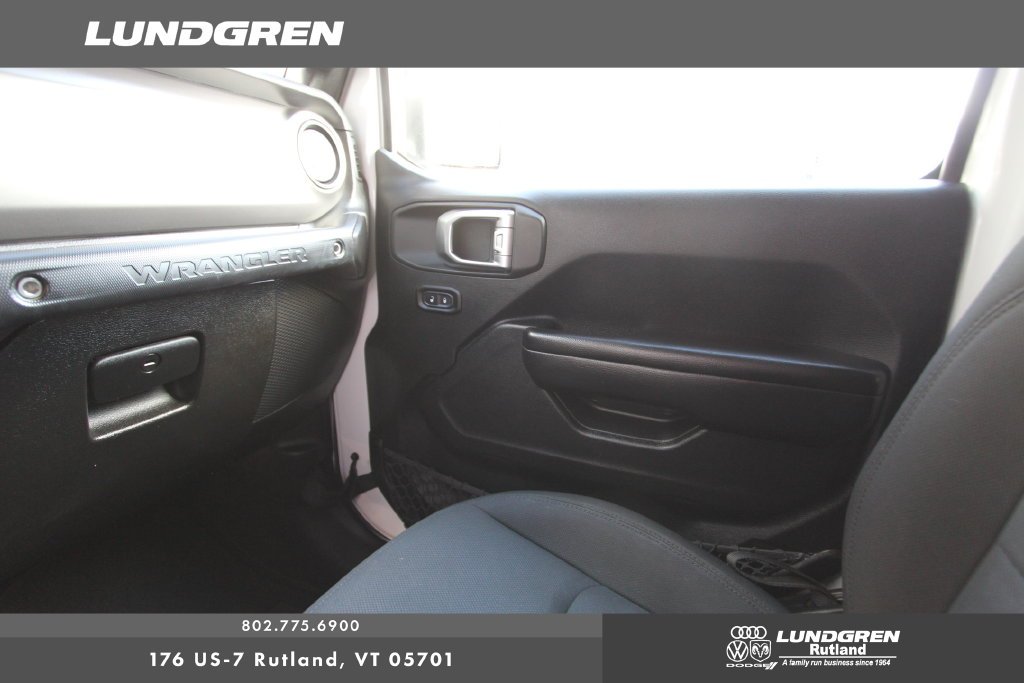 Used 2018 White Jeep Unlimited Sport S image 22