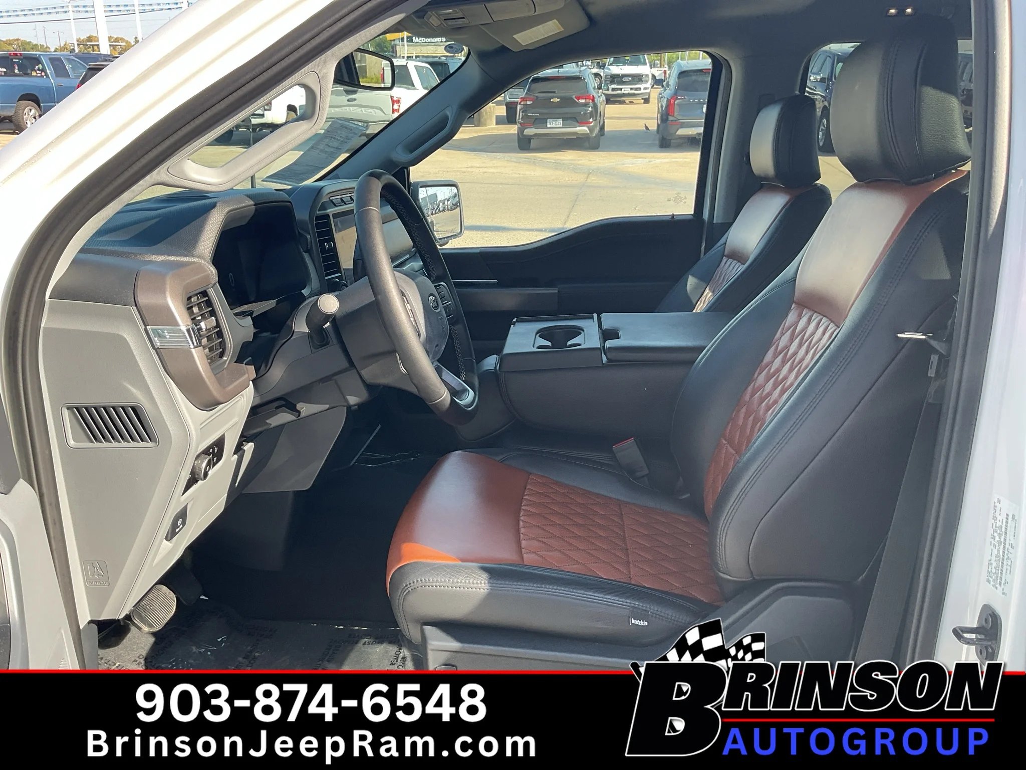 Used 2024 Oxford White Ford XLT image 23