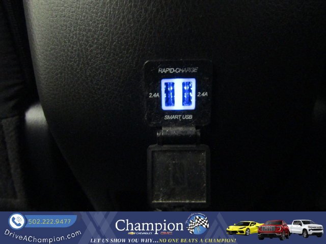 Used 2018 Silver Toyota XLE image 18