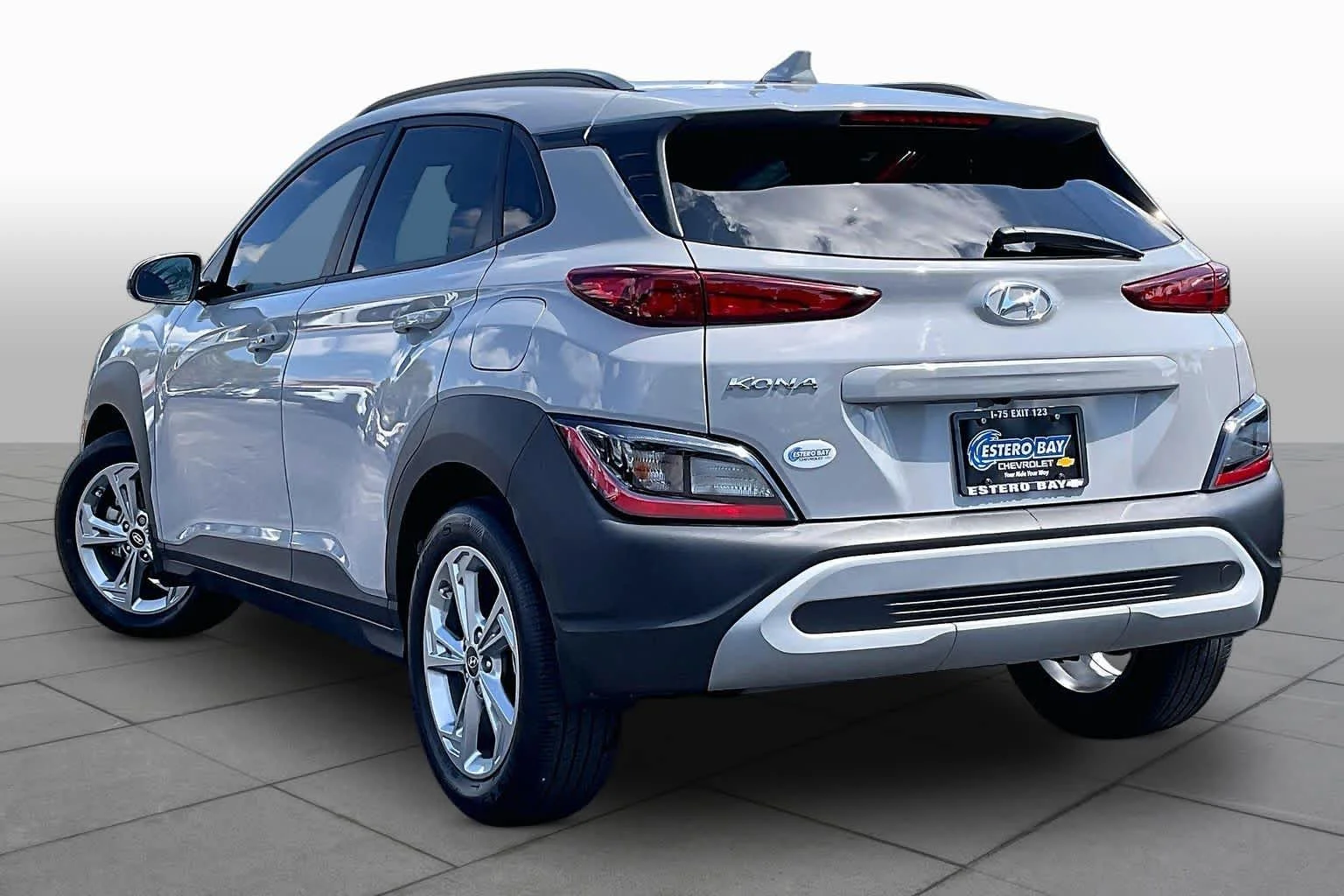 Used 2023 Cyber Silver Hyundai SEL image 22