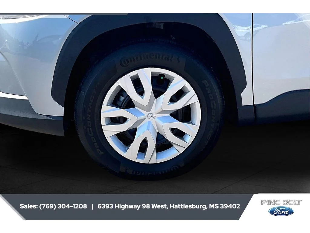 Used 2026 Sonic Silver Toyota L image 8
