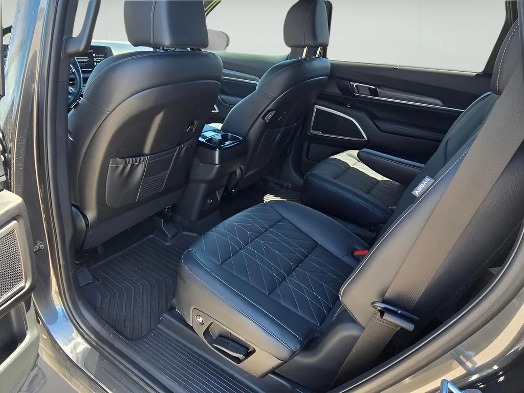 Used 2024 Gravity Gray Kia EX X-Line image 24