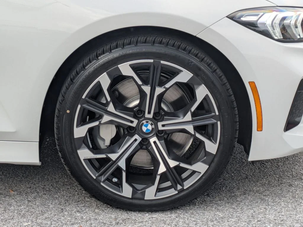 New 2026 White BMW 330i image 9