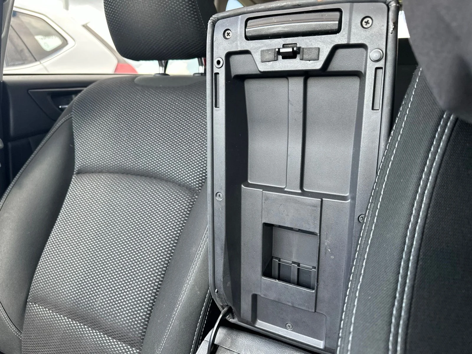 Used 2018 Red Subaru 2.5i Premium image 65