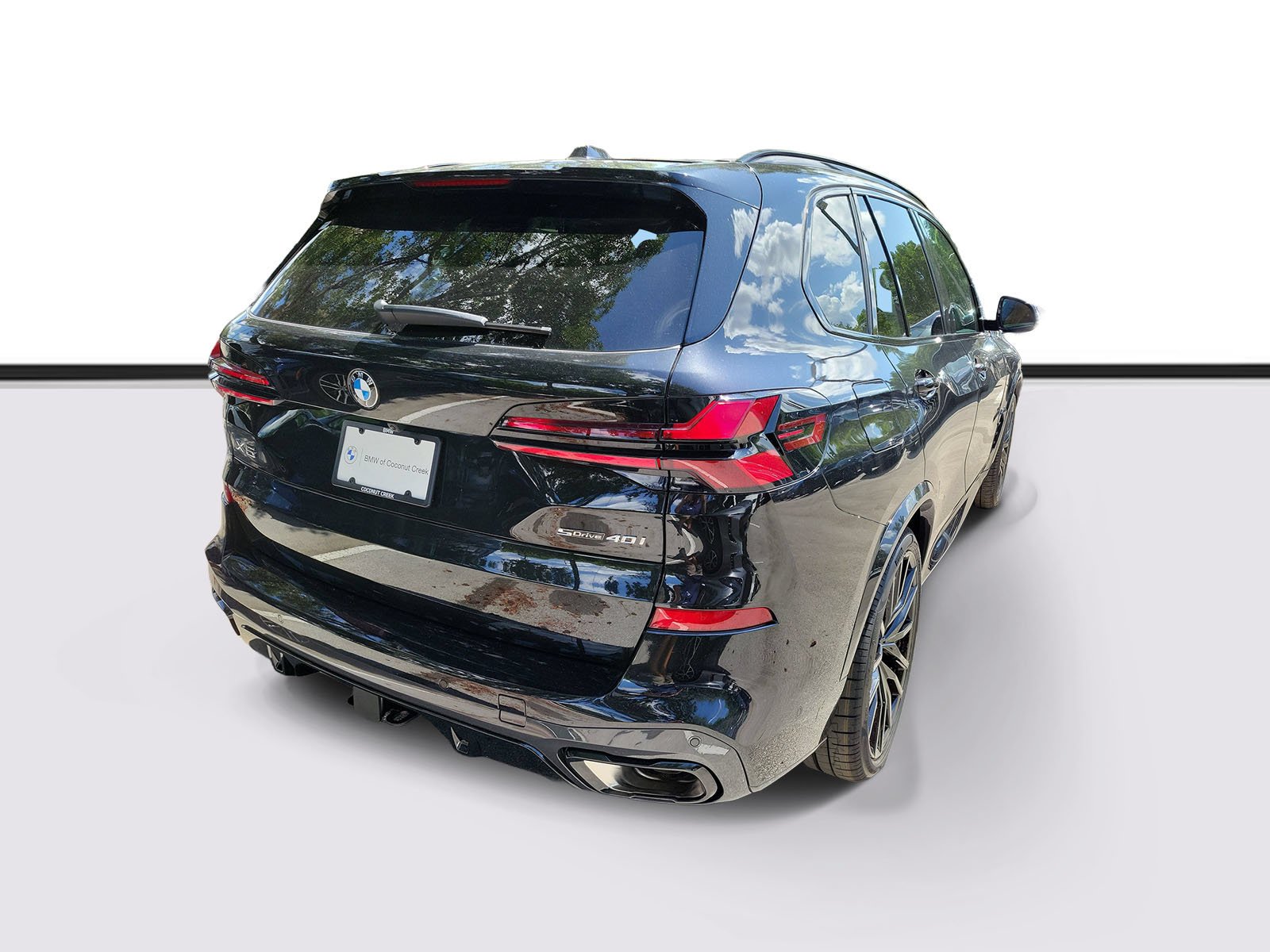 New 2026 Black Sapphire Metallic BMW sDrive40i image 4