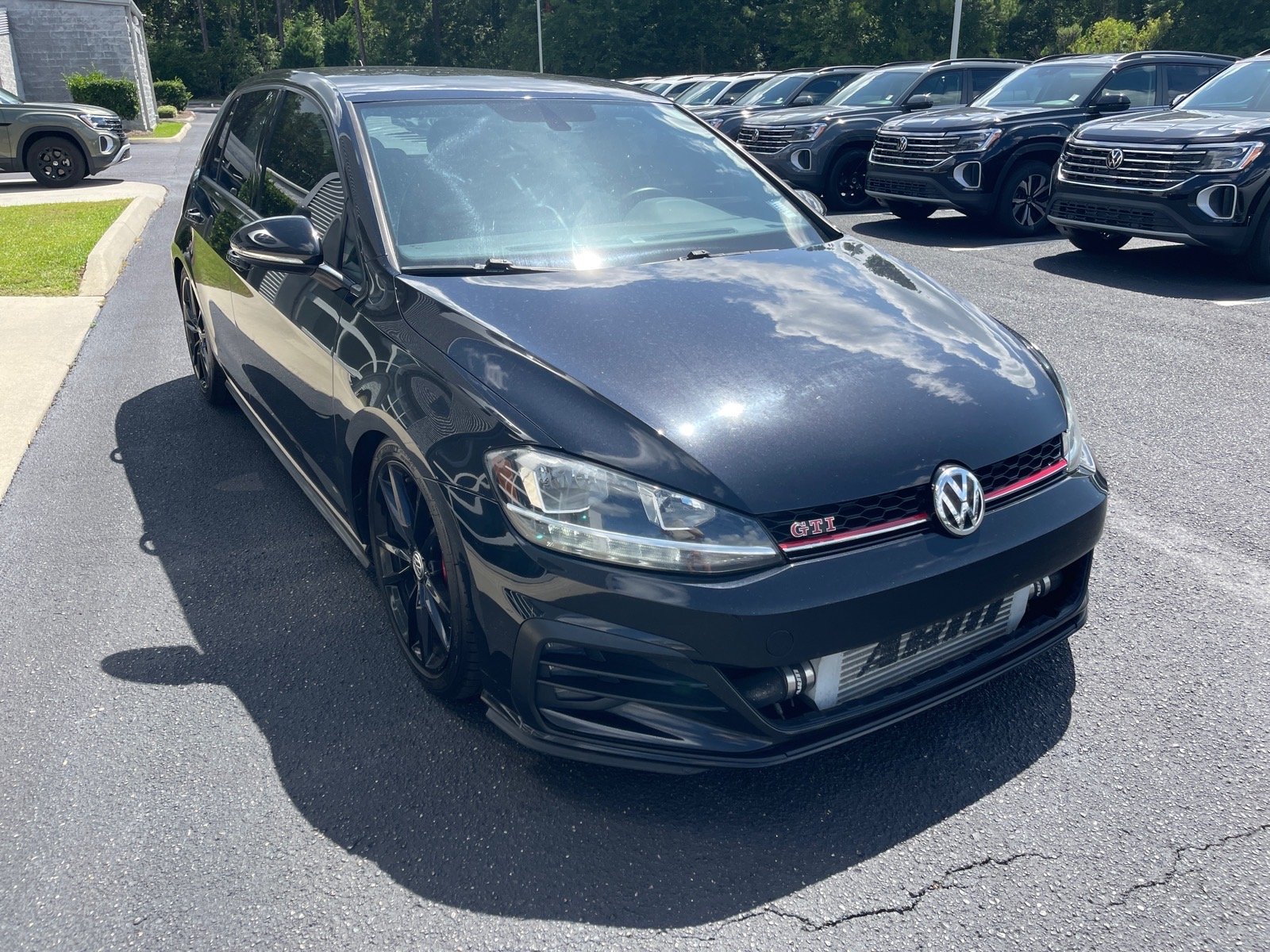 Used 2021 Deep Black Pearl Volkswagen S image 3