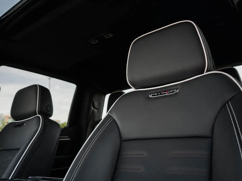 2026 GMC Sierra 1500 AT4X - Photo 18