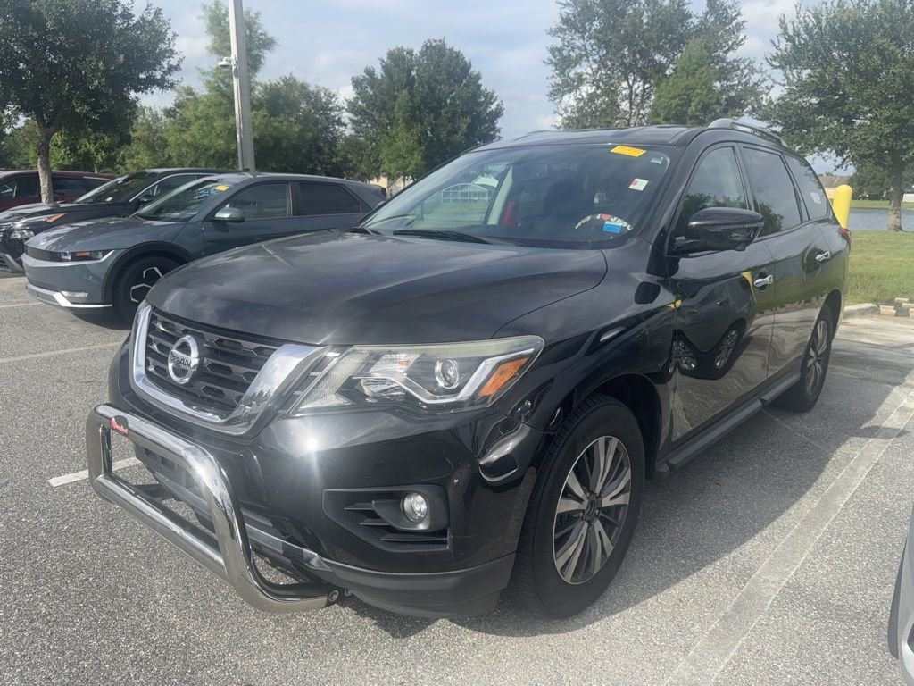2018 Nissan Pathfinder SL 4WD's photo
